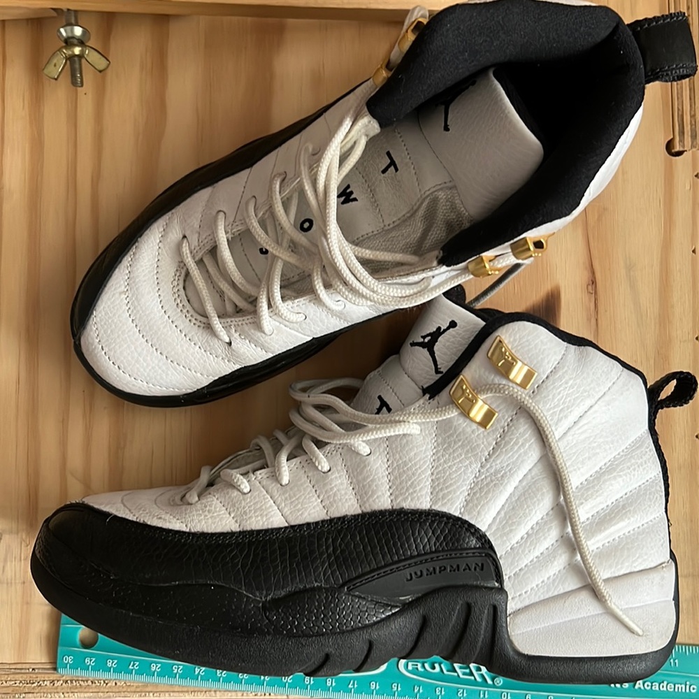 Jordan Youth Air Jordan 12 Retro GS Royalty Taxi Pre loved with minimal wear-